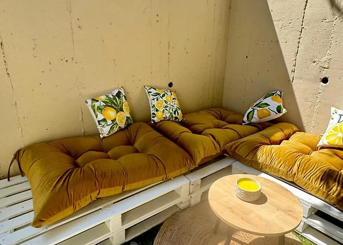 Hidden Lemons - Boho In Rhodes * Rhodes City