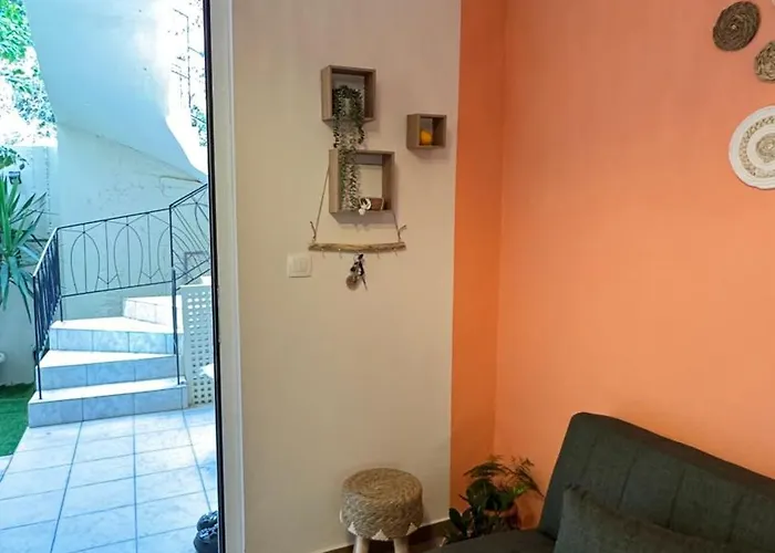 Hidden Lemons - Boho In Rhodes * Rhodes City